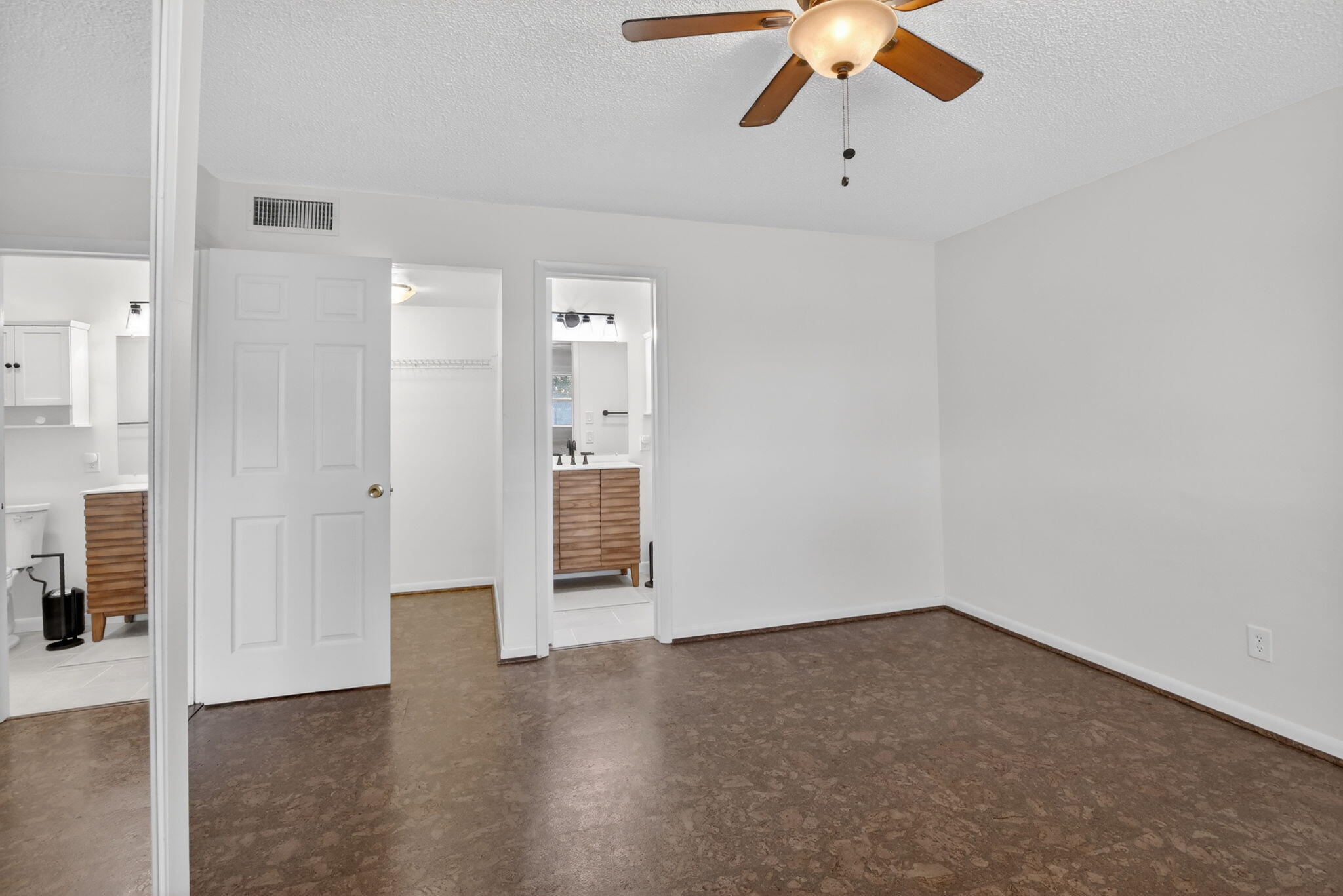 ARROWHEAD CONDO NO IV - Residential