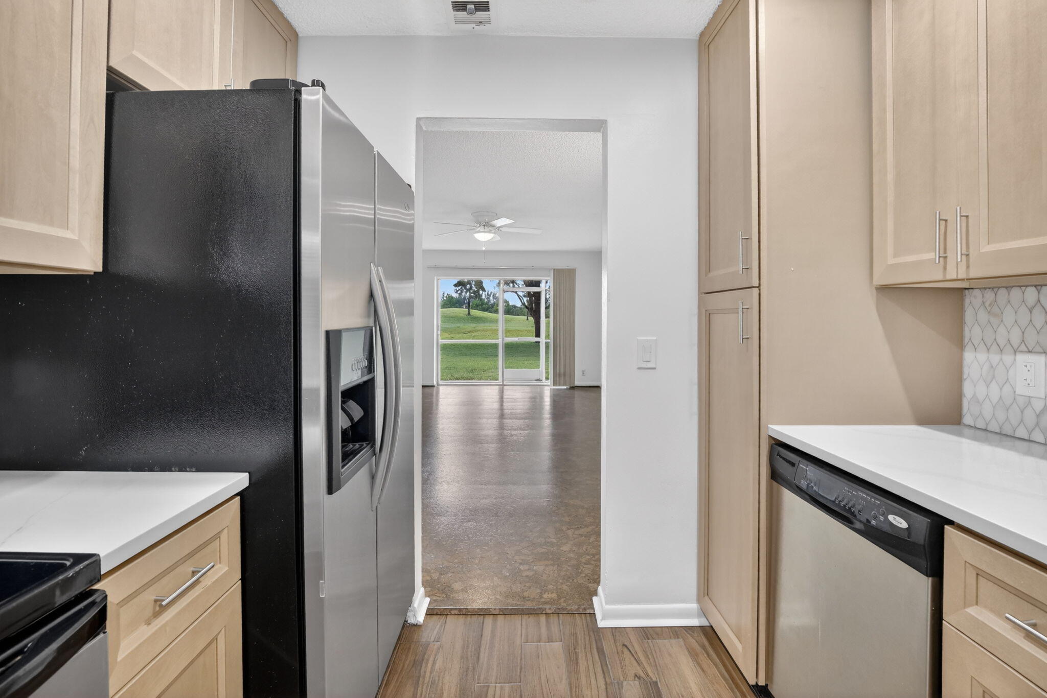 ARROWHEAD CONDO NO IV - Residential