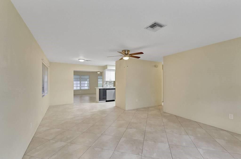 Photo of 916 NE 18th Street, Fort Lauderdale, FL 33305 (MLS # F10551971)