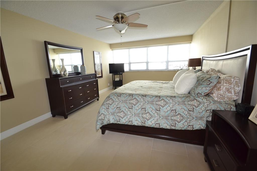 THE COMMODORE - Residential