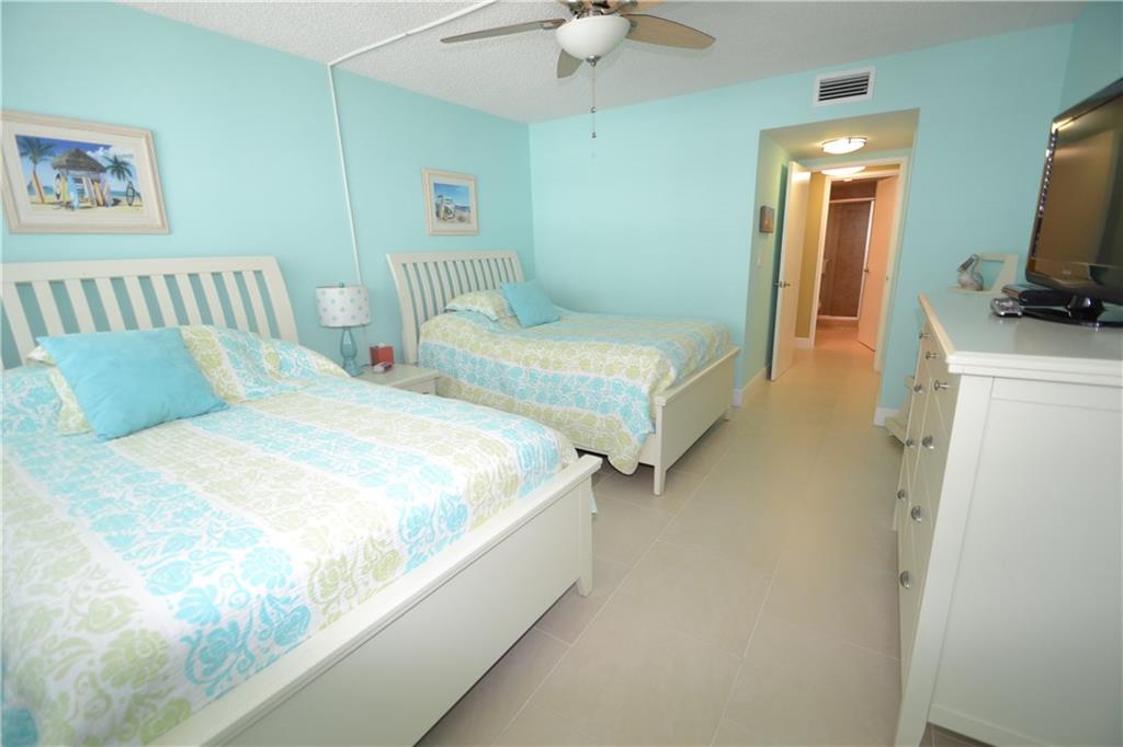 THE COMMODORE - Residential