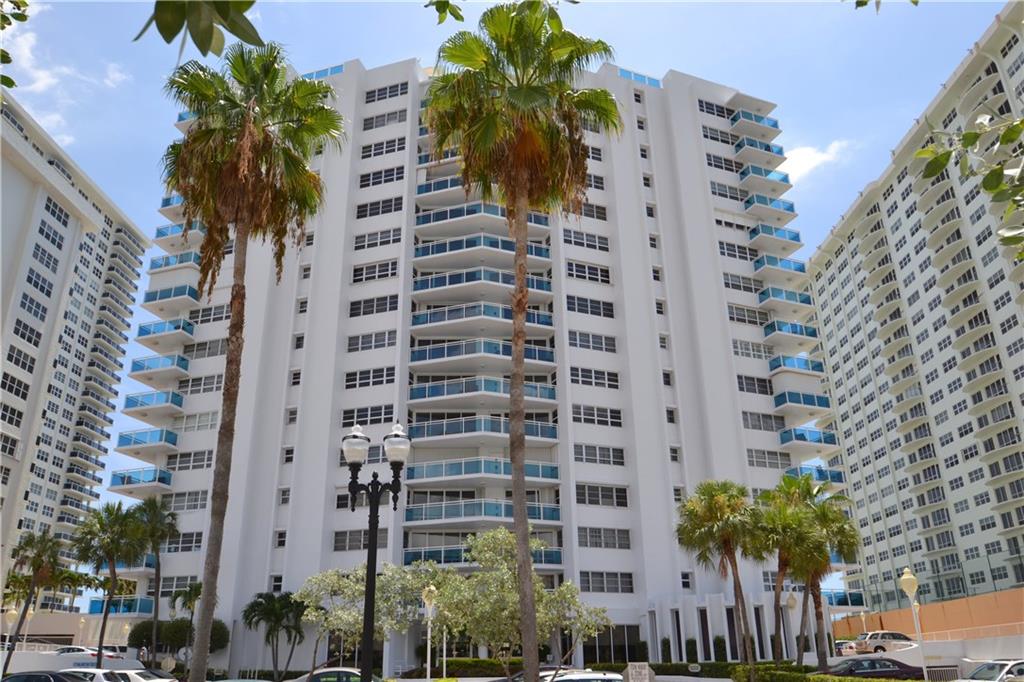 THE COMMODORE - Residential