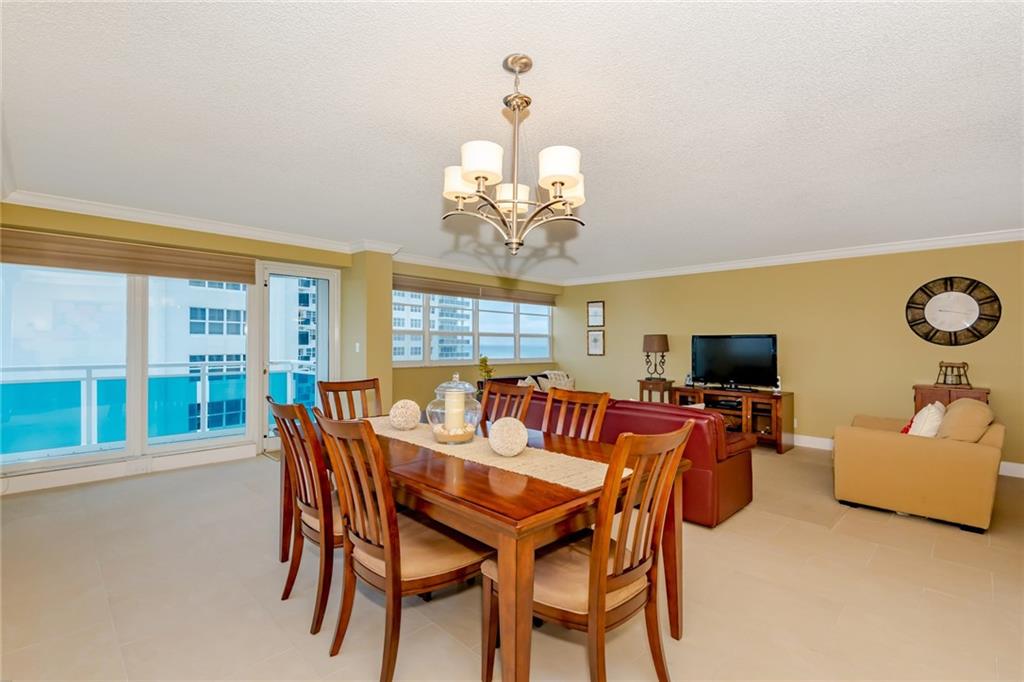 THE COMMODORE - Residential