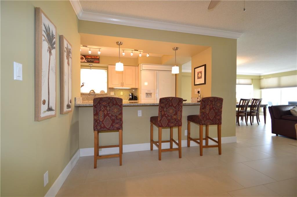THE COMMODORE - Residential