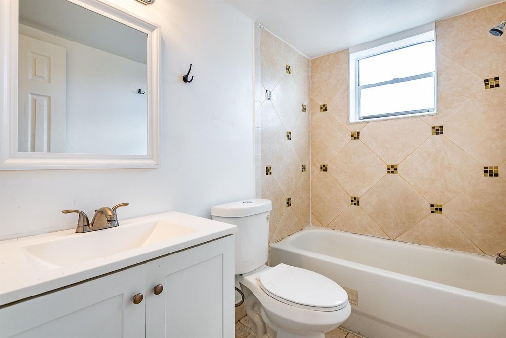 Photo of 4051 N Dixie Highway #1, Oakland Park, FL 33334 (MLS # R11121857)