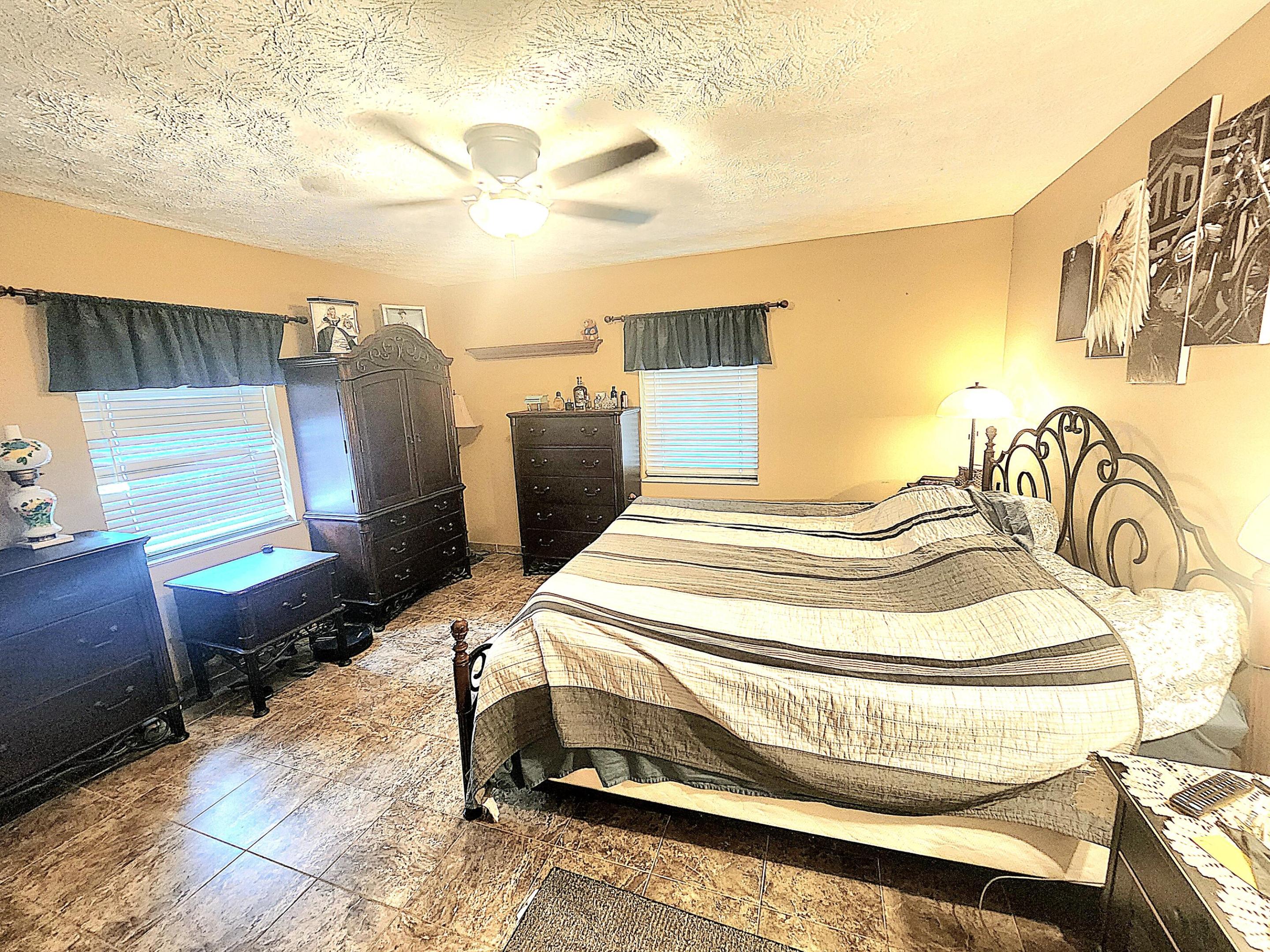 LAKEWOOD PARK UNIT 10 - Residential