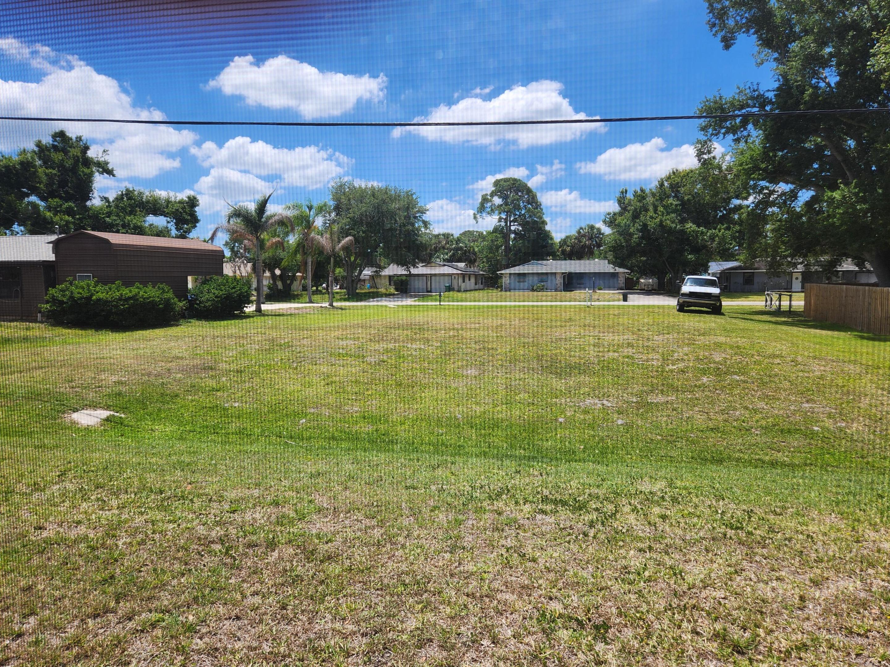 LAKEWOOD PARK UNIT 10 - Residential