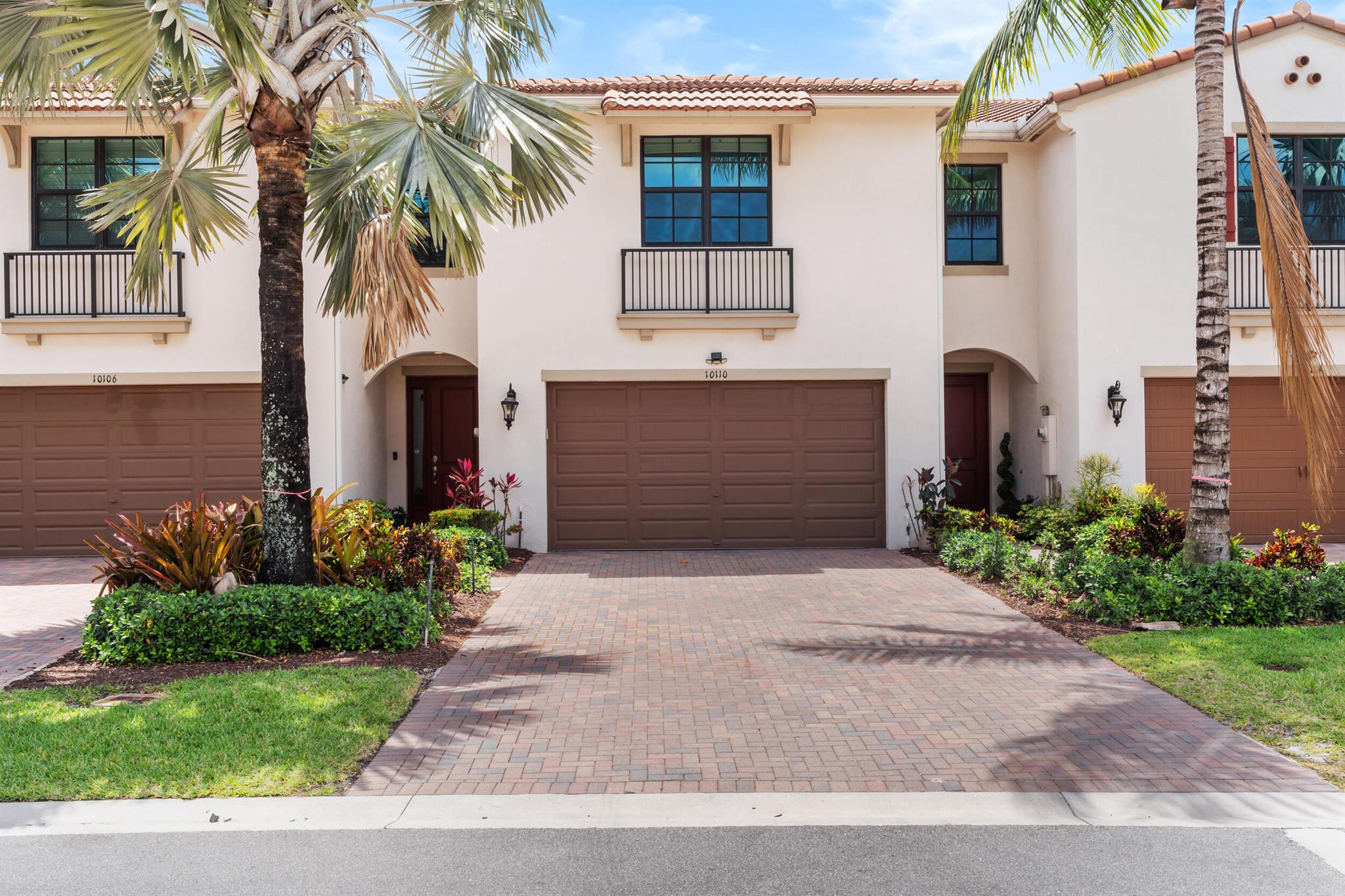View photos, virtual tours, details... 10110 Akenside Drive
