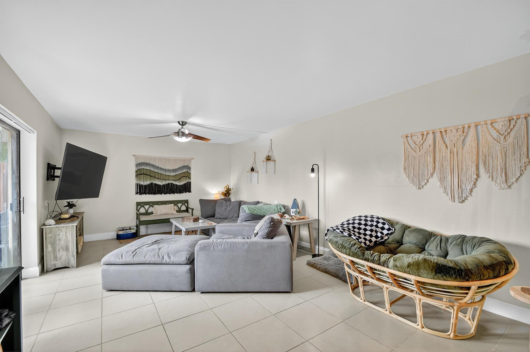 LAKESIDE - Residential