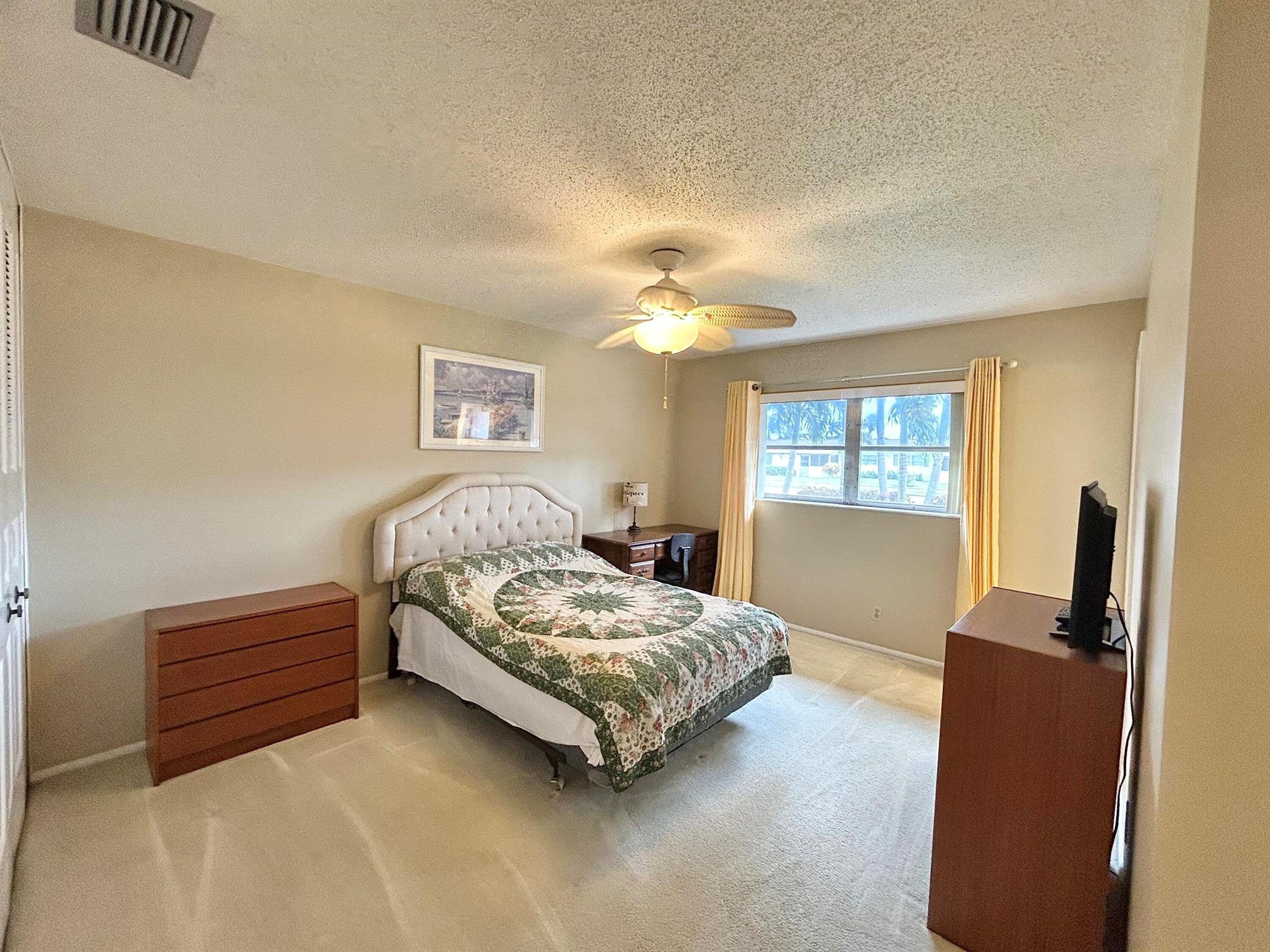 CRESTHAVEN VILLAS 28 COND - Residential