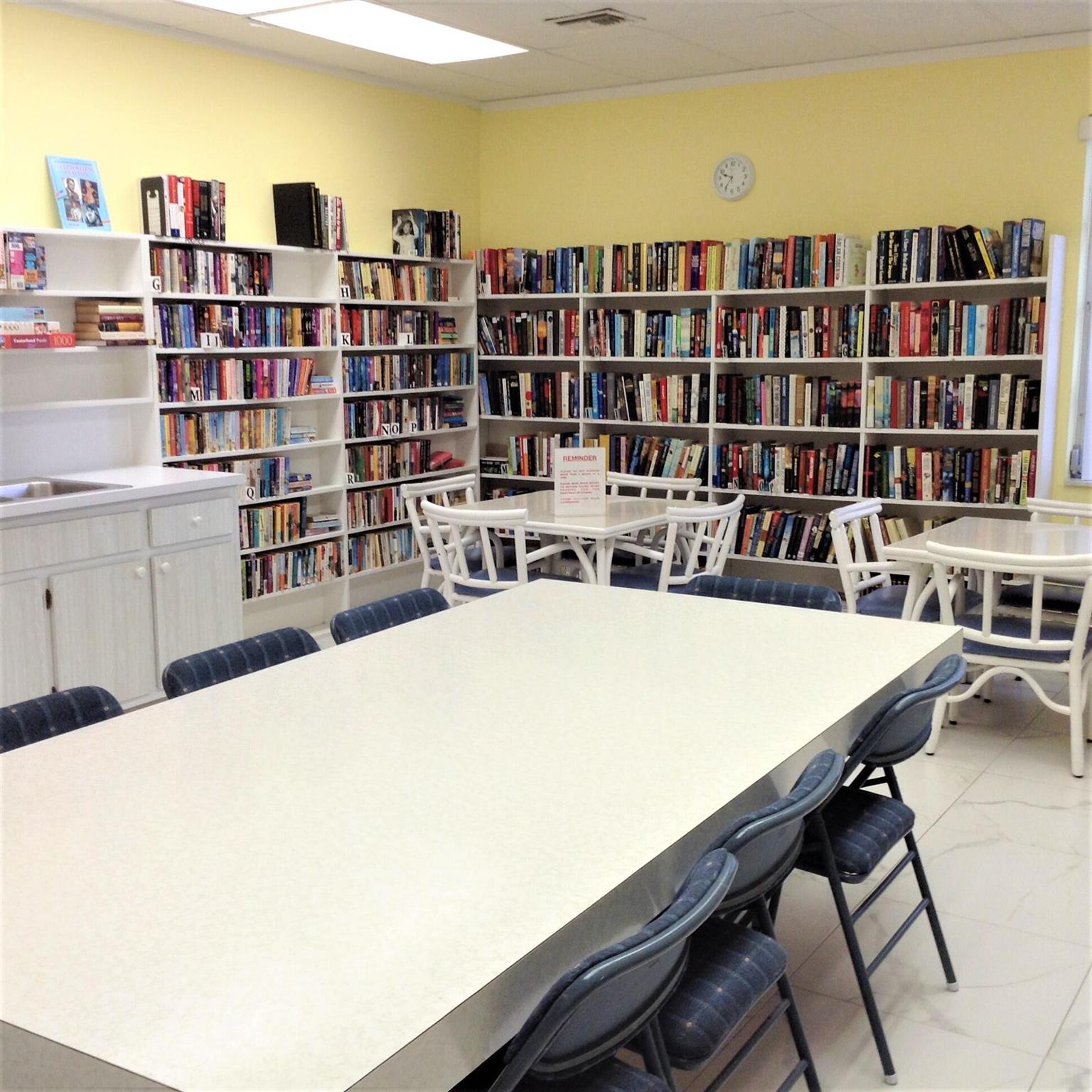 CRESTHAVEN VILLAS 28 COND - Residential