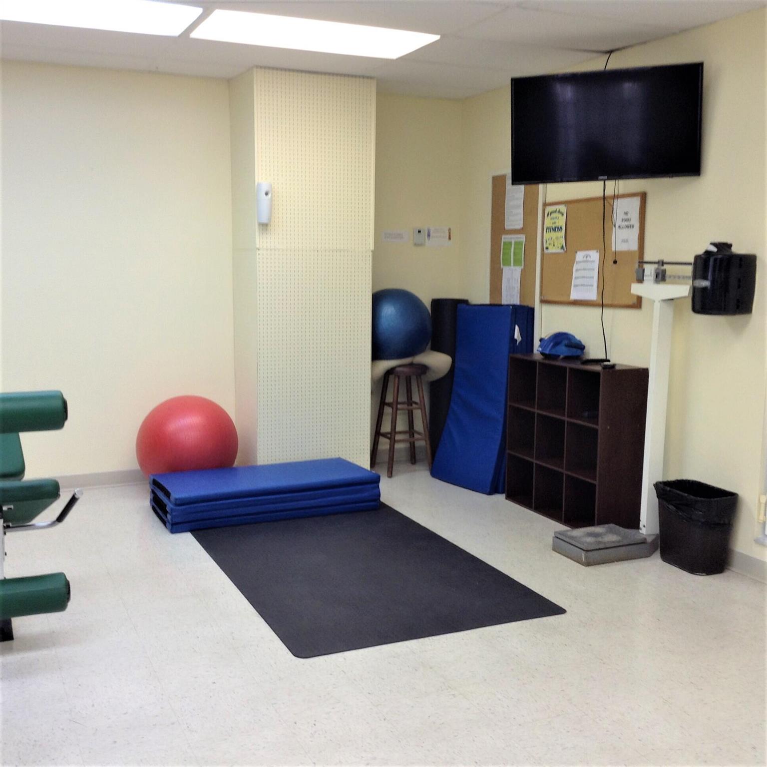 CRESTHAVEN VILLAS 28 COND - Residential