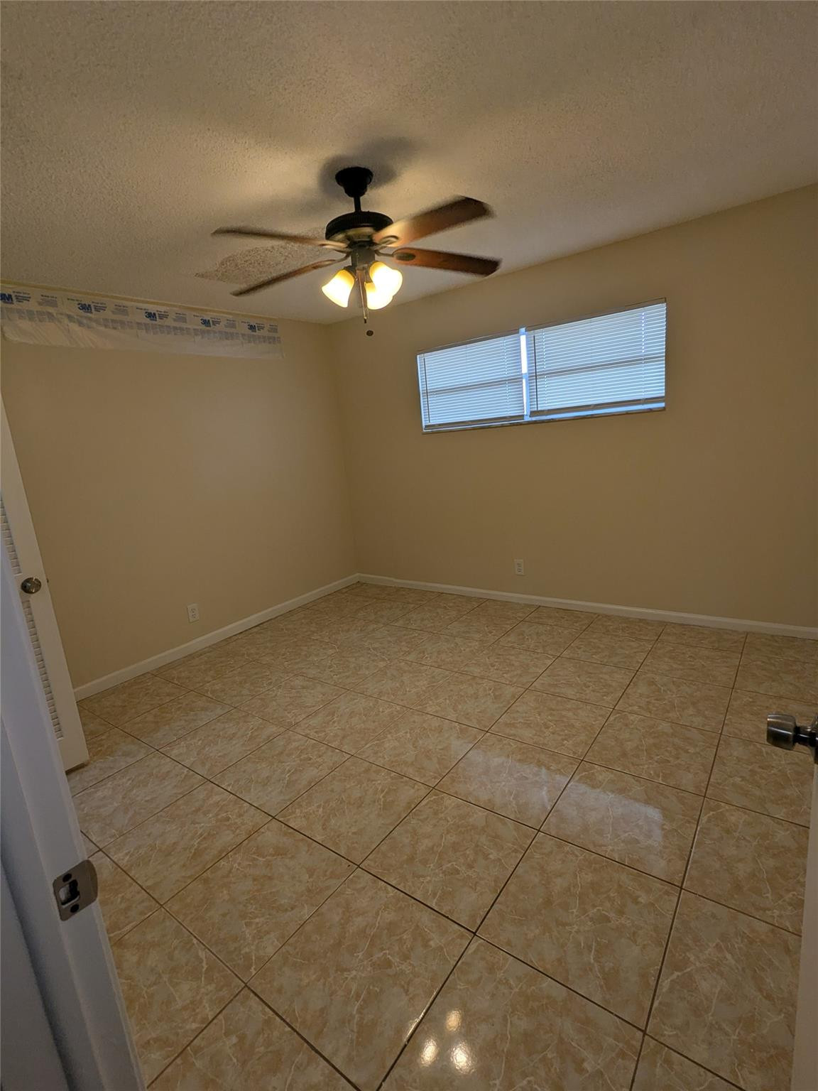 HOLLYBROOK GOLF & TENNIS - Residential Lease