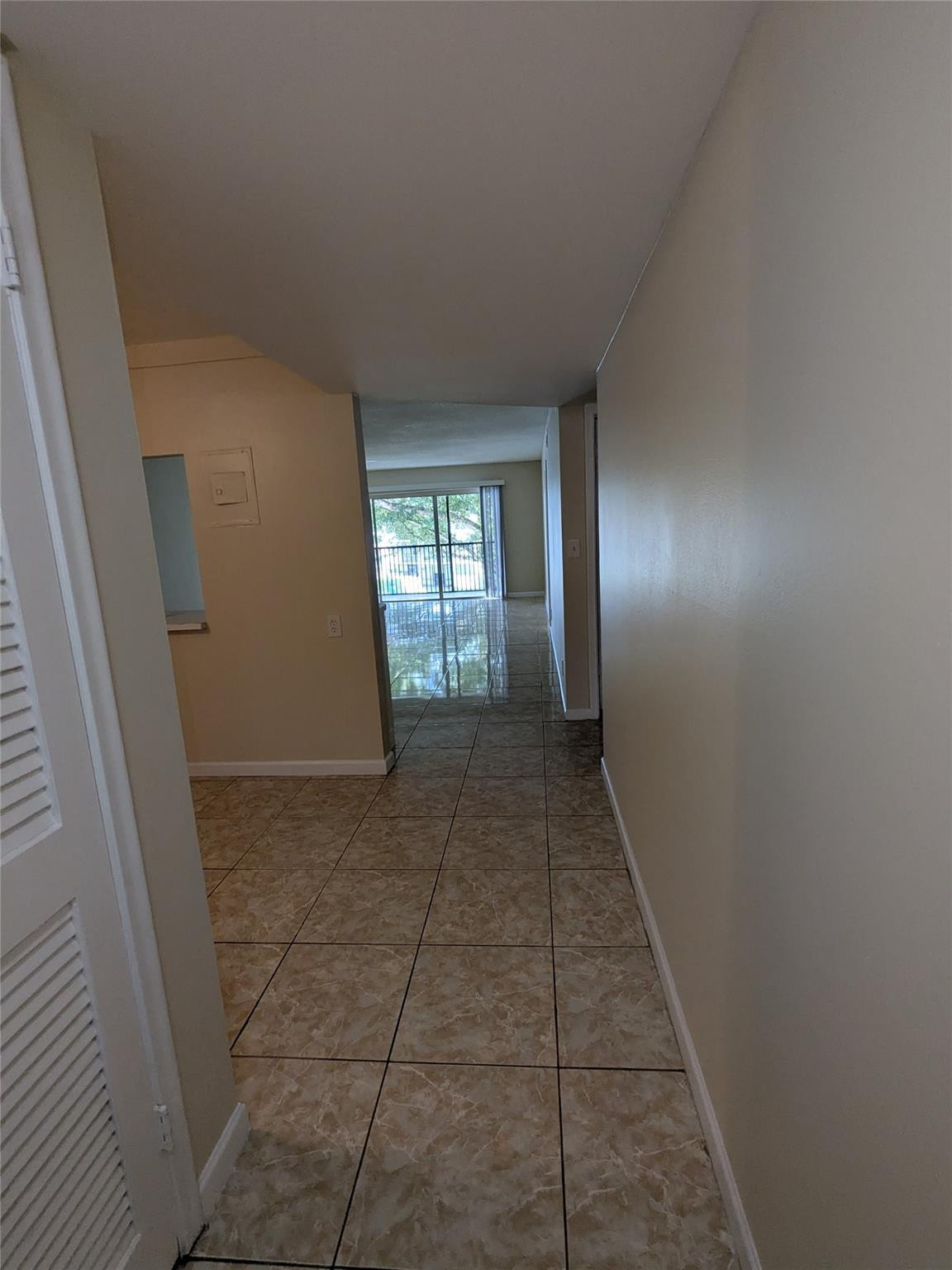 HOLLYBROOK GOLF & TENNIS - Residential Lease