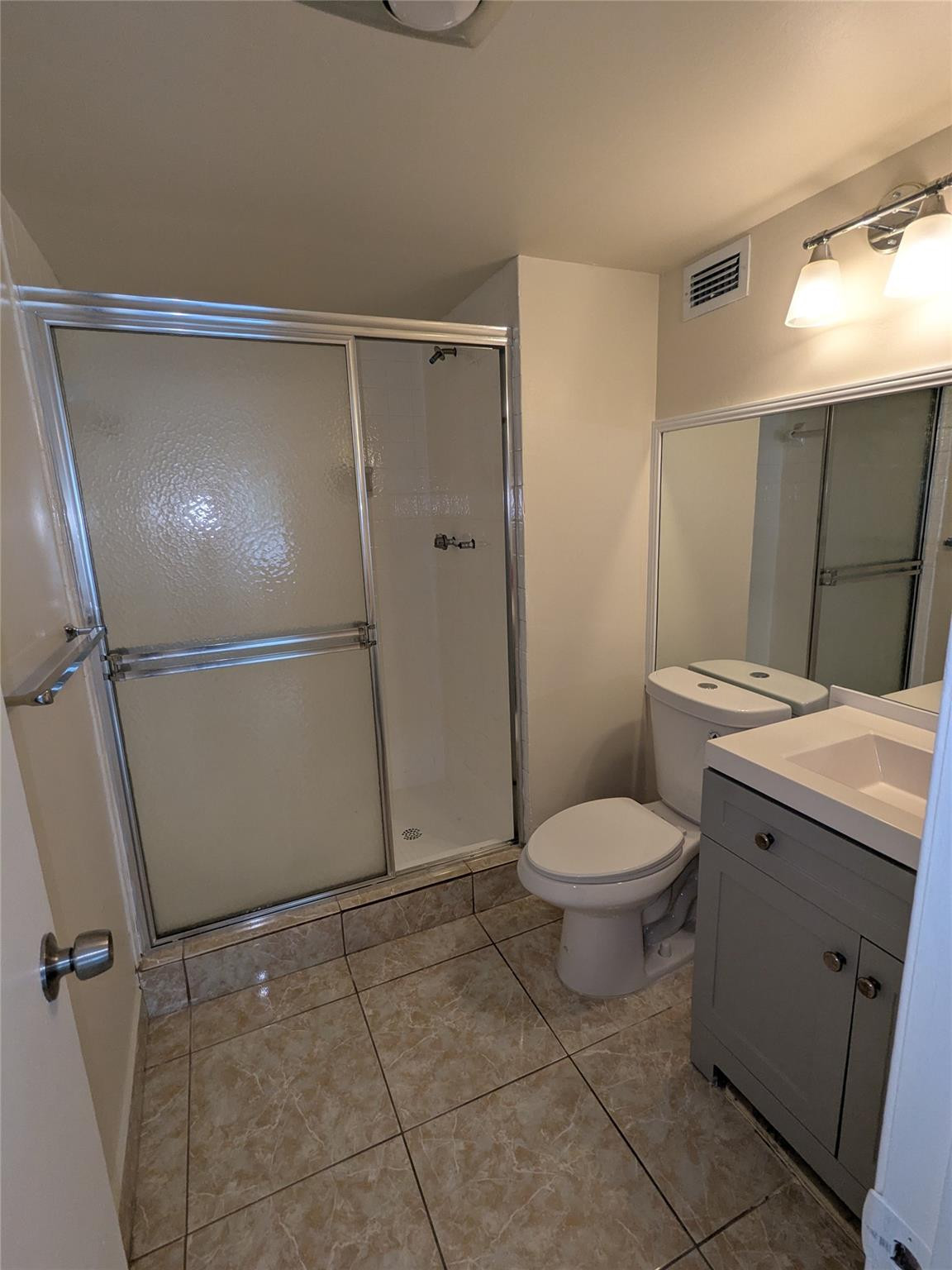 HOLLYBROOK GOLF & TENNIS - Residential Lease