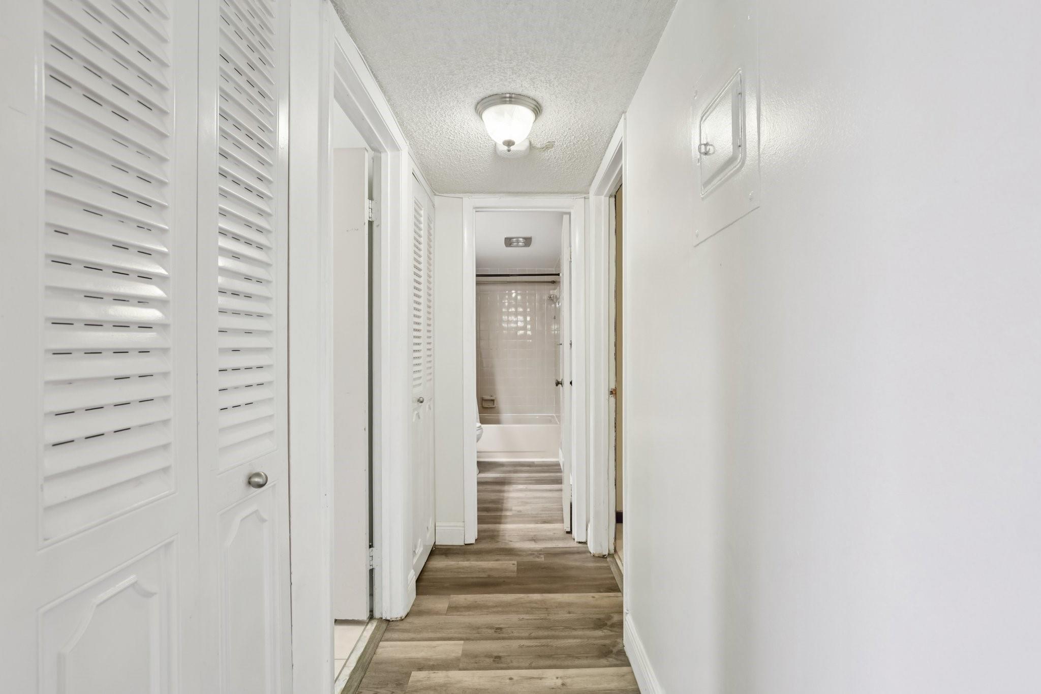 Meadowbrook Lakes - Residential