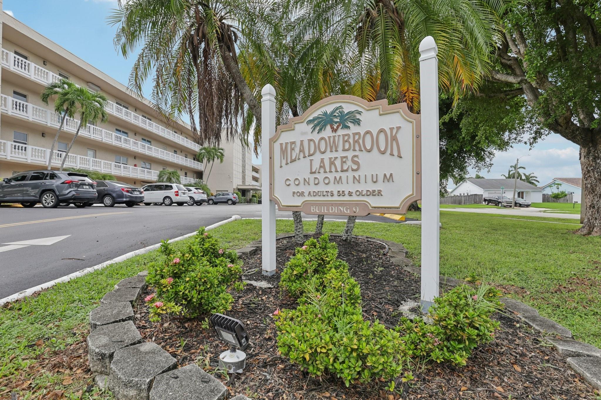 Meadowbrook Lakes - Residential