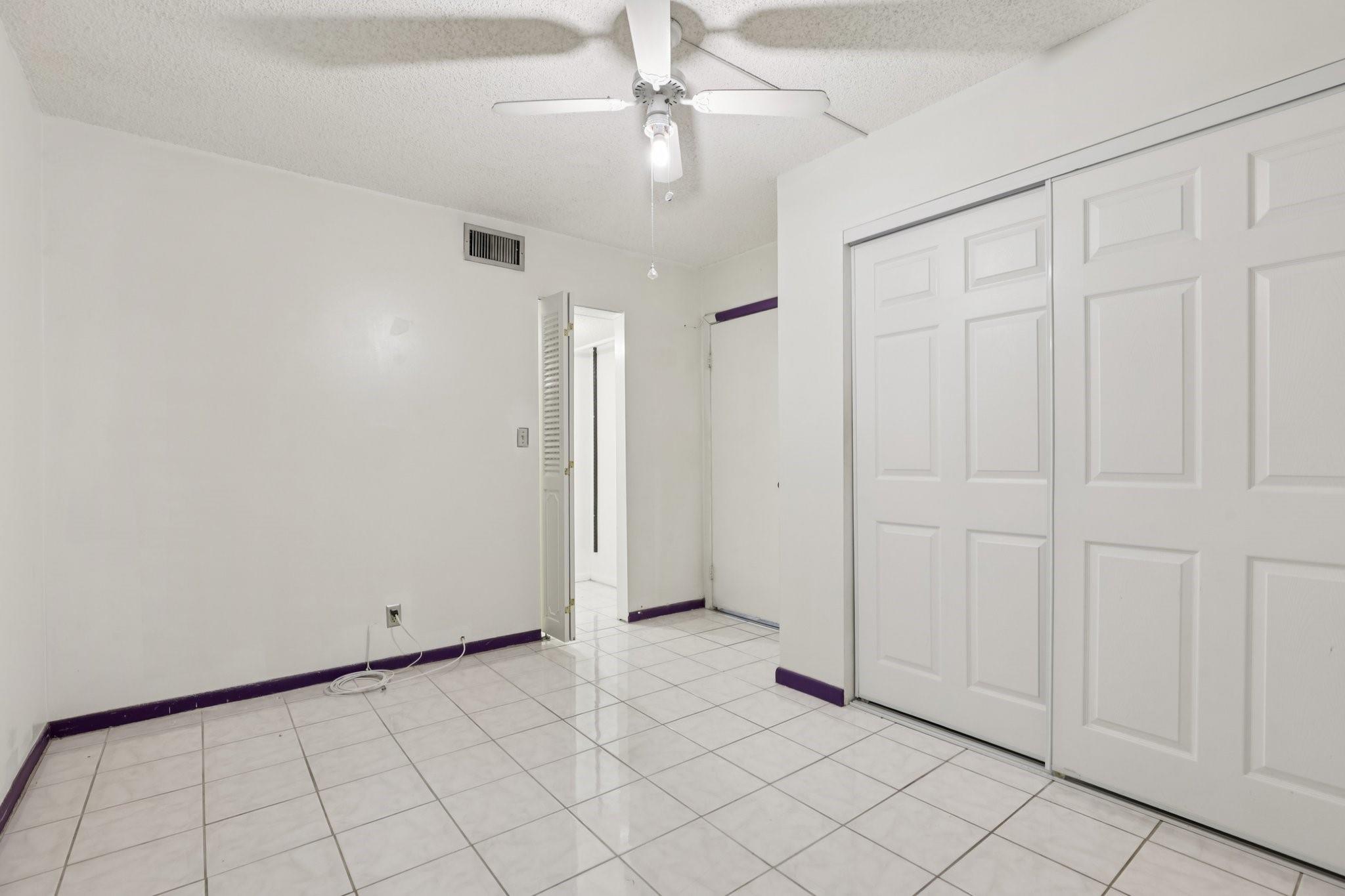 Meadowbrook Lakes - Residential