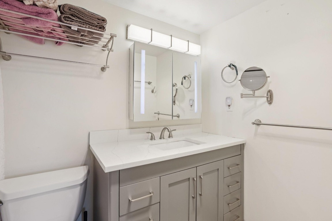 Meadowbrook Lakes - Residential