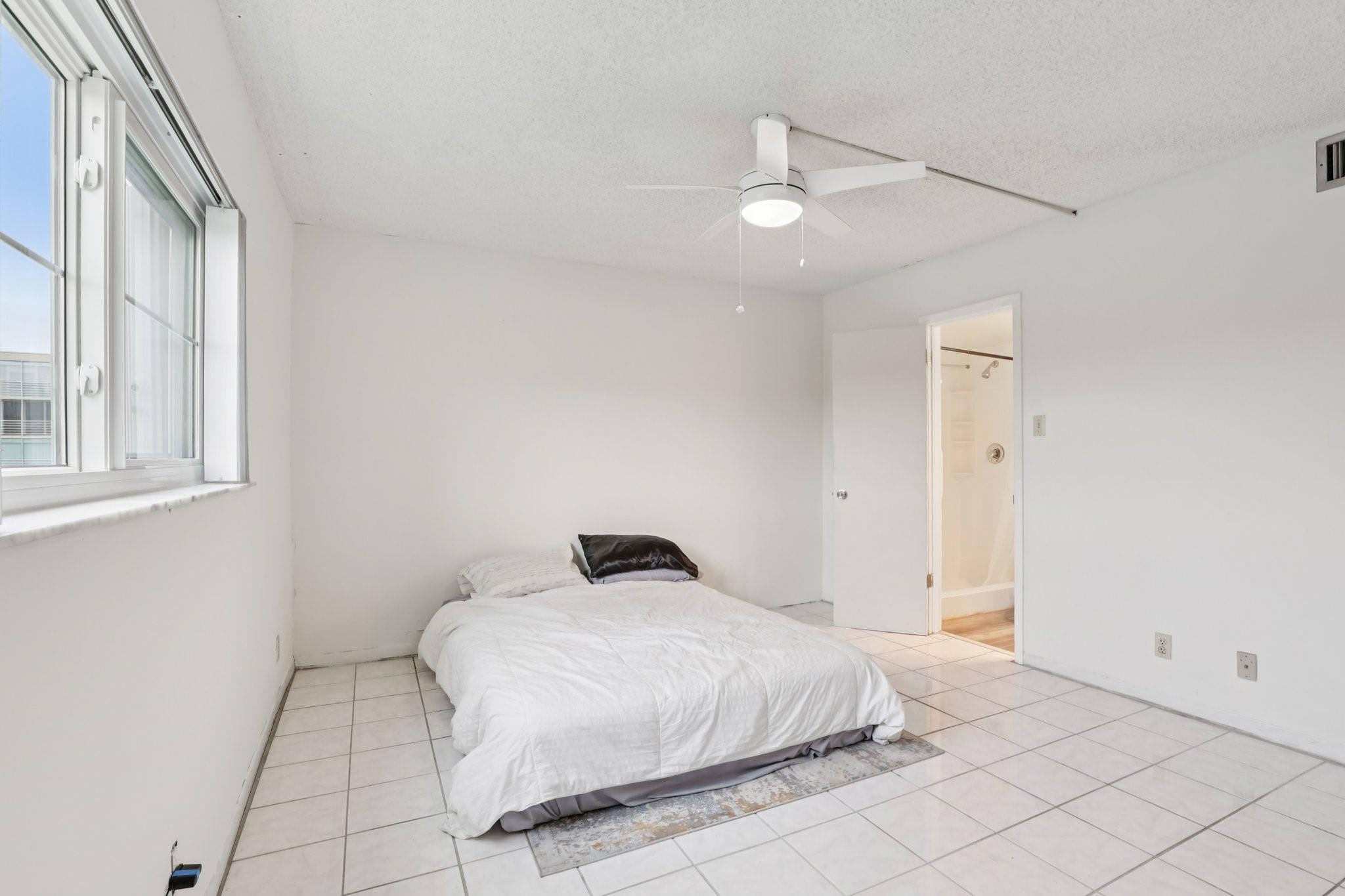 Meadowbrook Lakes - Residential