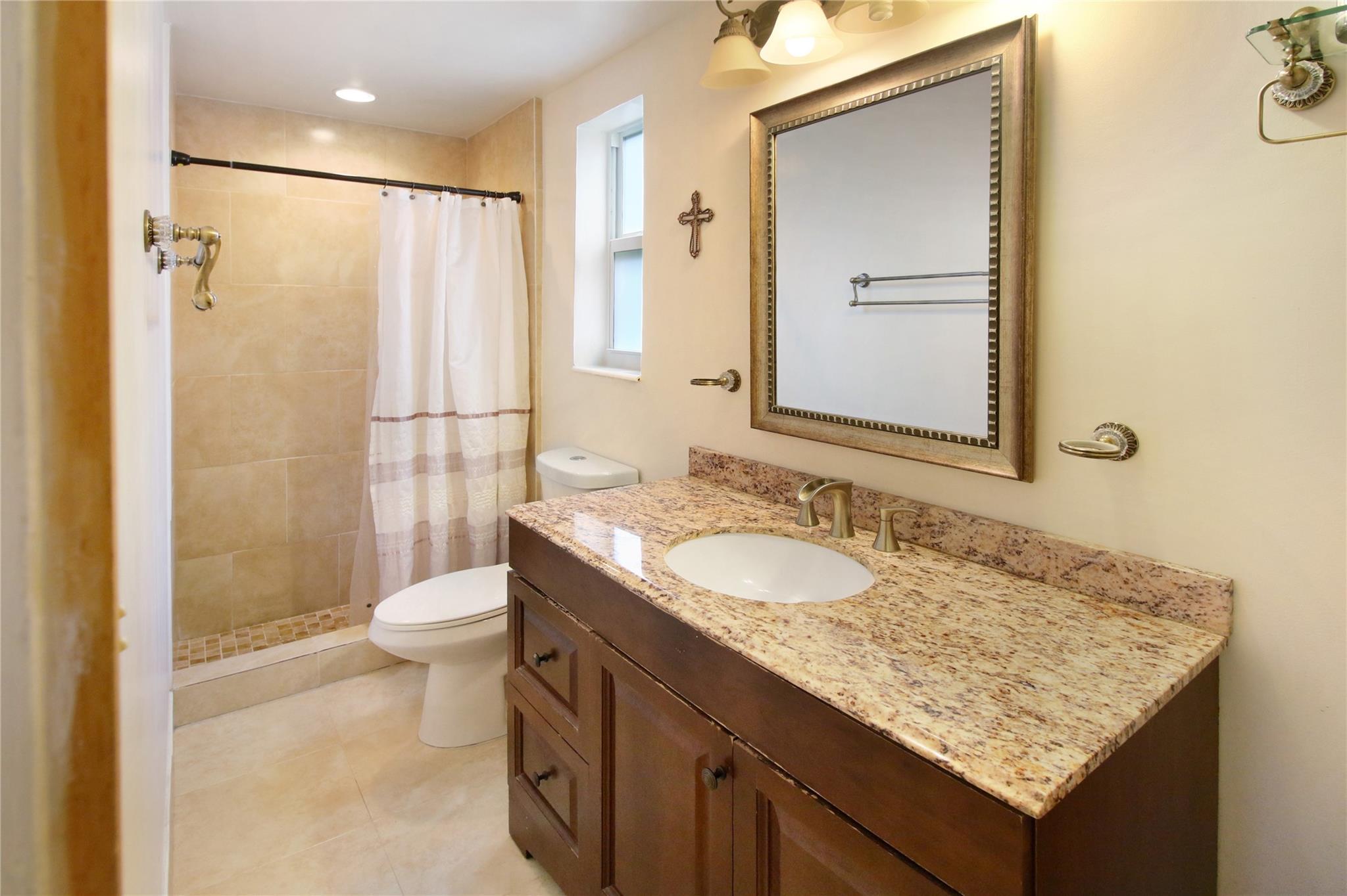 Sunrise Golf Village Sec - Residential