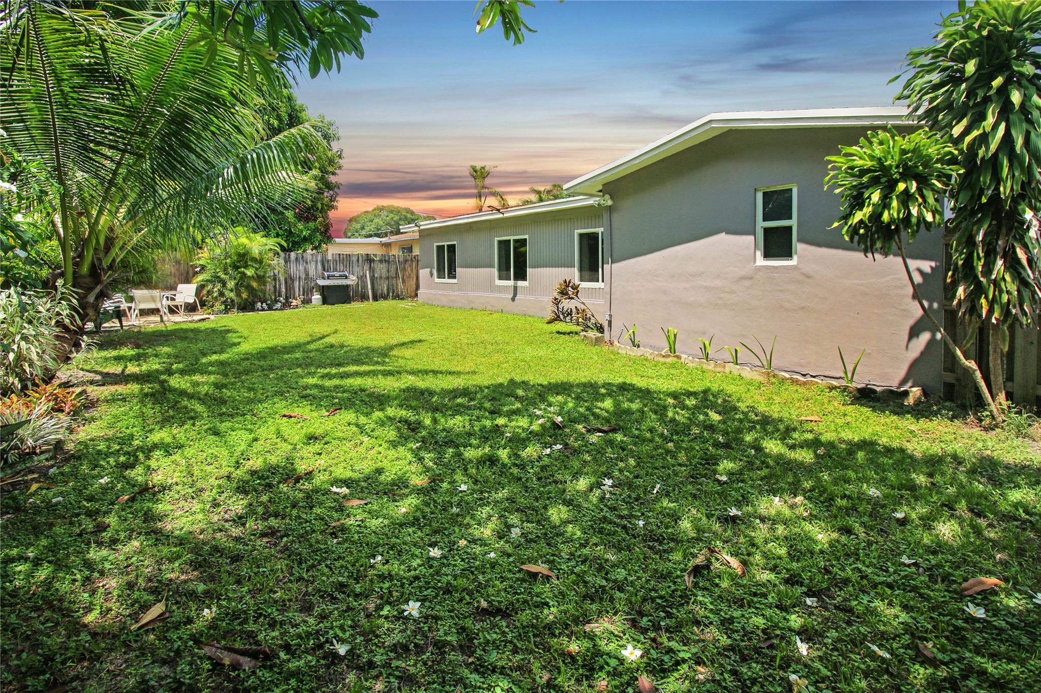 Sunrise Golf Village Sec - Residential