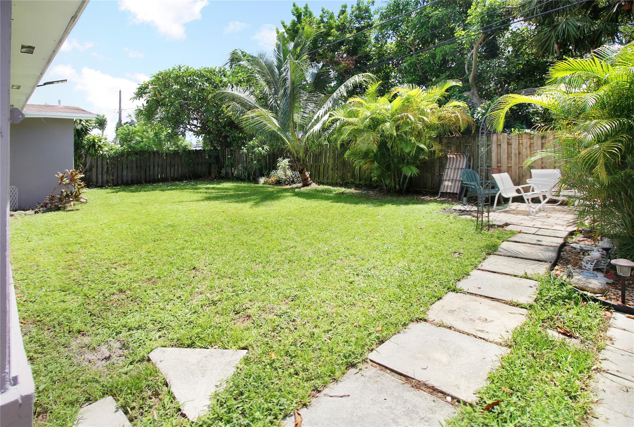 Sunrise Golf Village Sec - Residential
