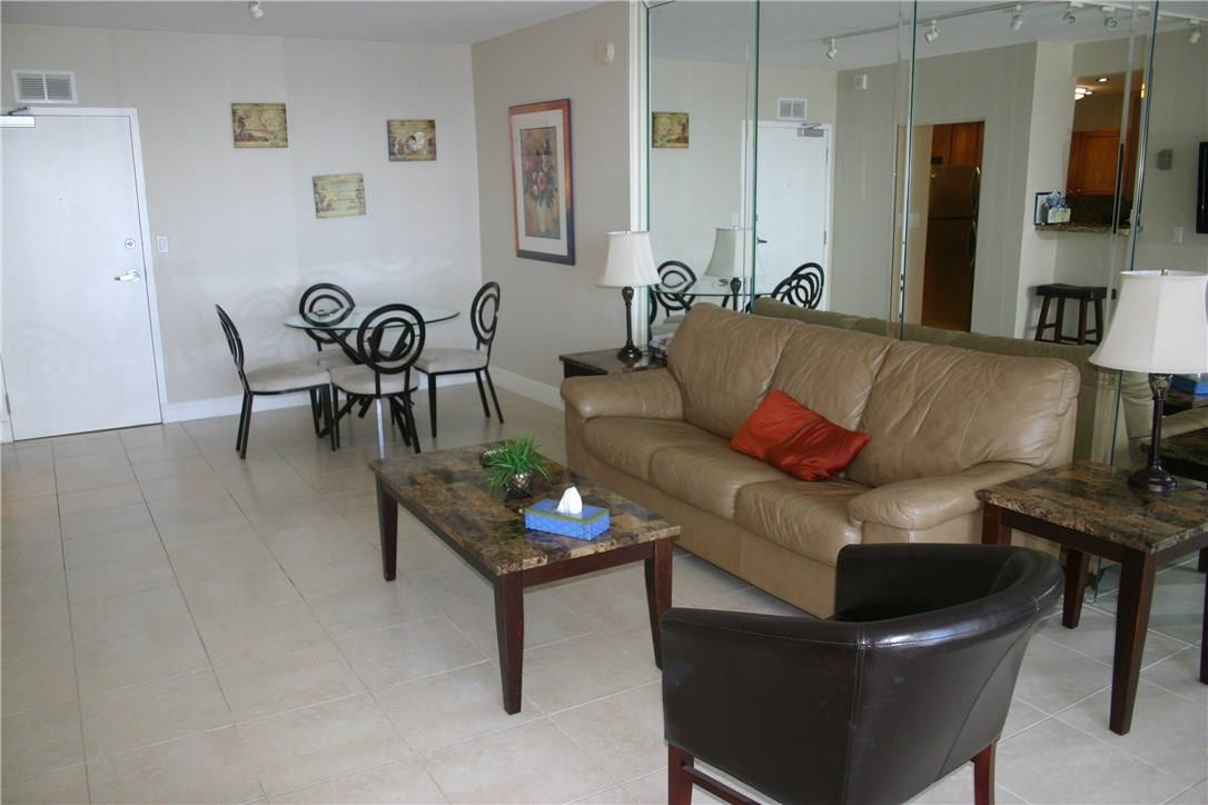 OCEAN MANOR - Residential