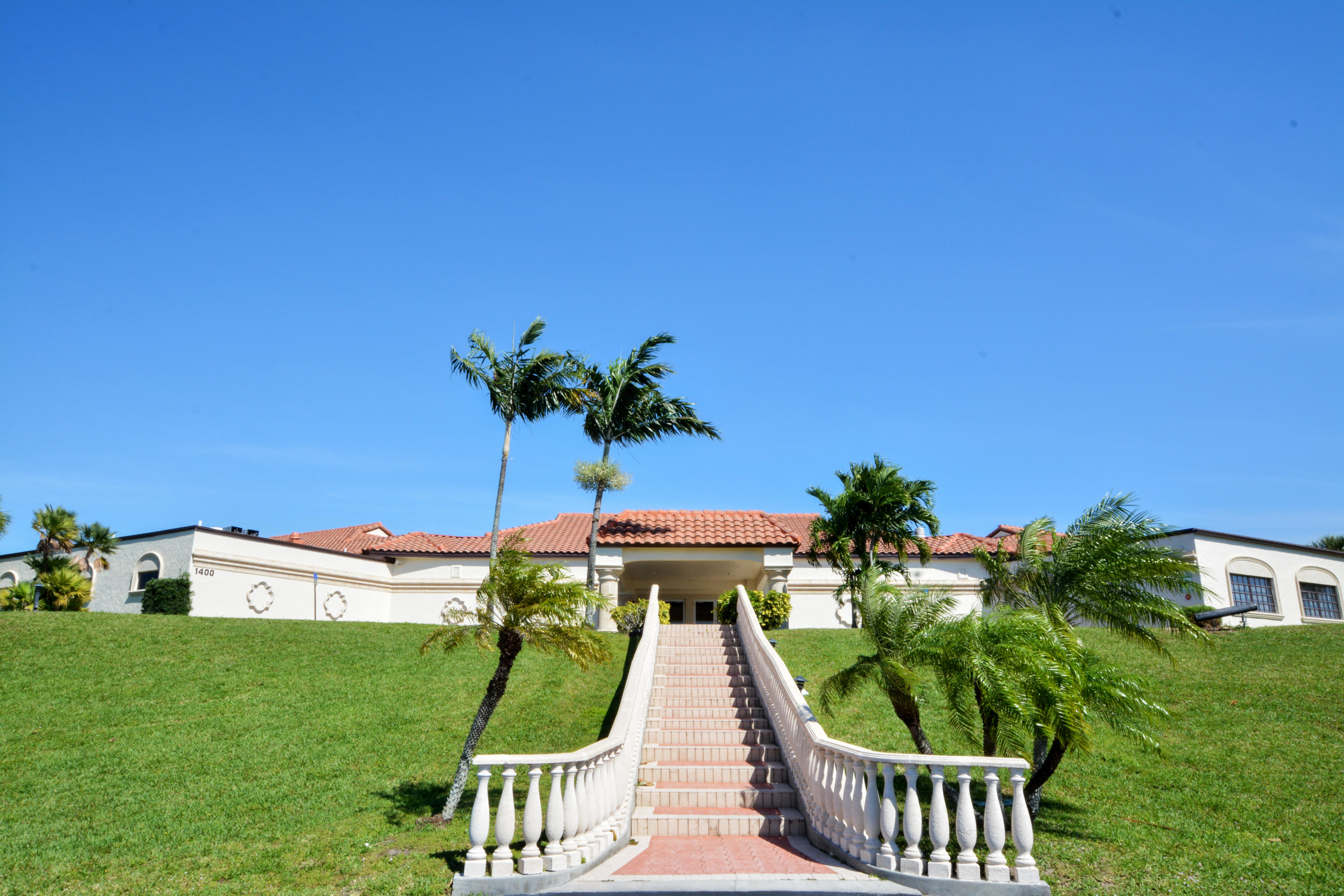 Sandalfoot Cove S - Residential