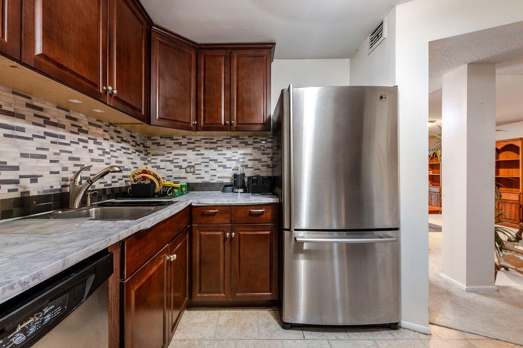 Photo of 3680 Inverrary Drive #1v, Lauderhill, FL 33319 (MLS # B26037644)
