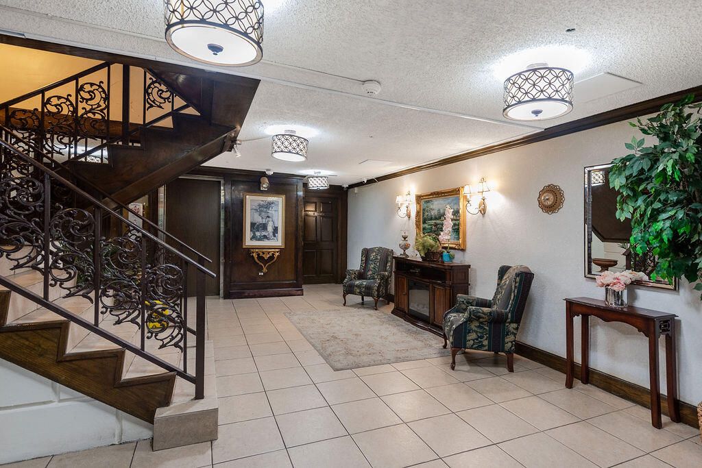 Photo of 3680 Inverrary Drive #1v, Lauderhill, FL 33319 (MLS # B26037644)