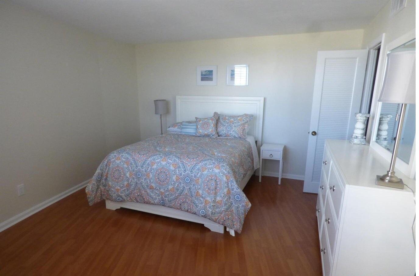 2800 N Ocean Drive B-5c