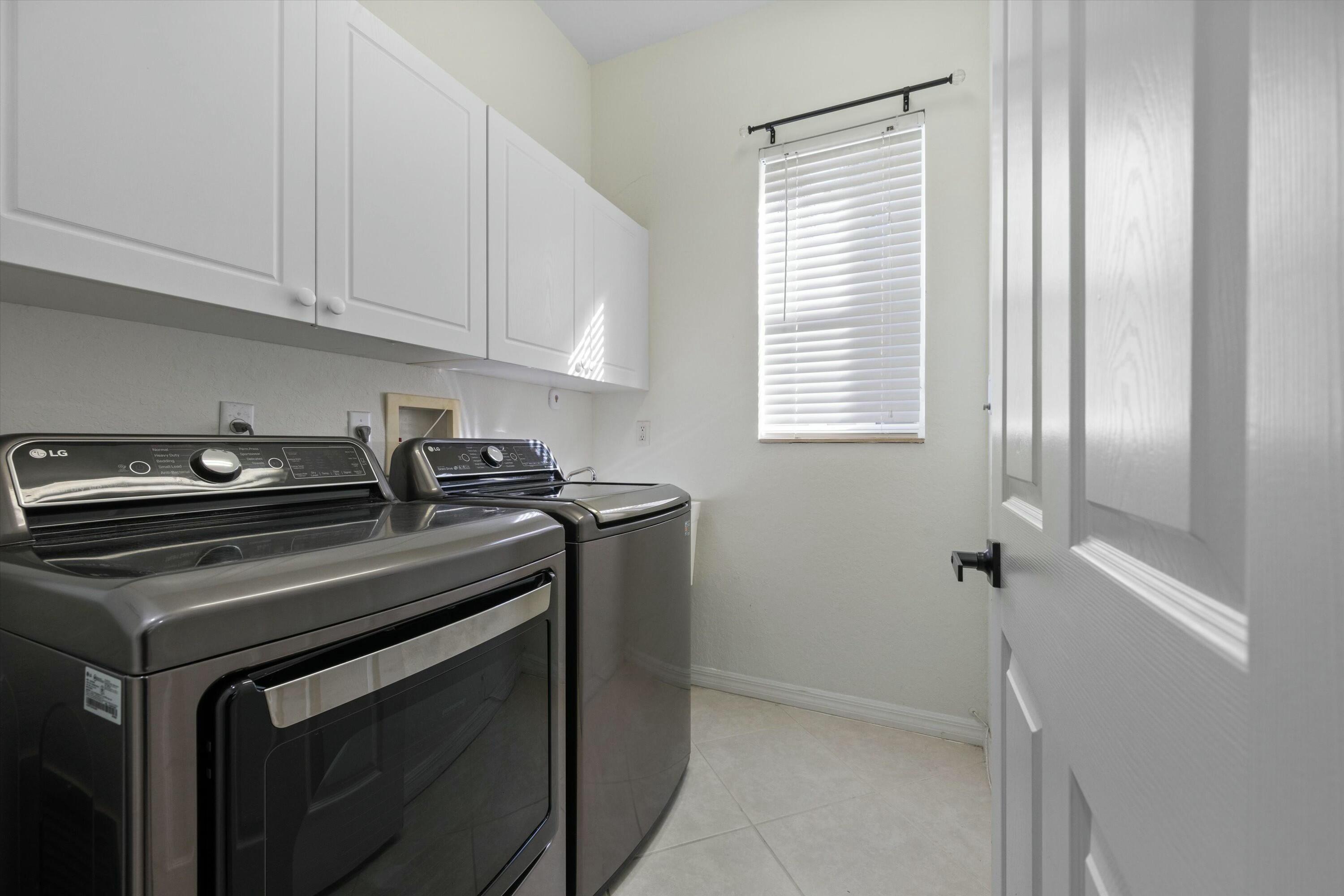 BLACK DIAMOND PH 1 - Residential