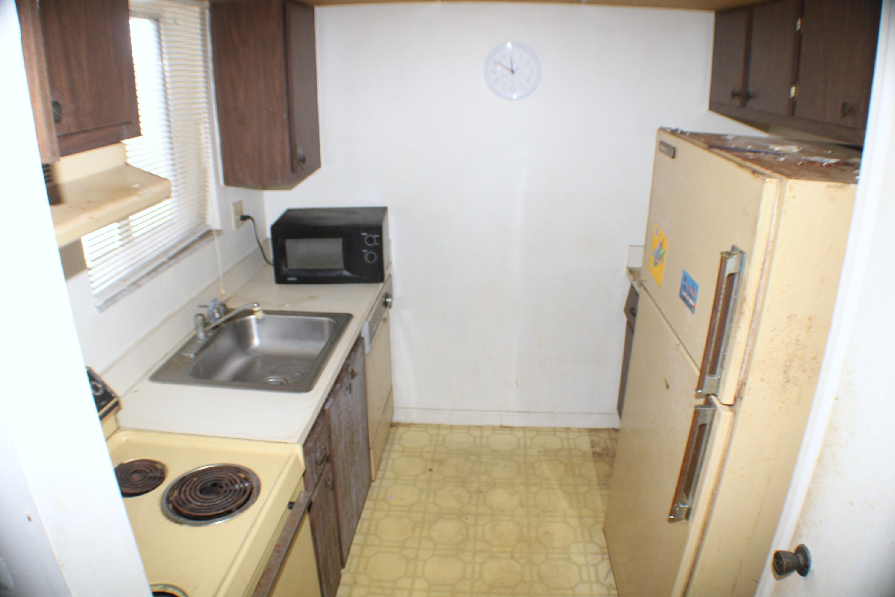 FOREST HILL GARDENS CONDO - Residential