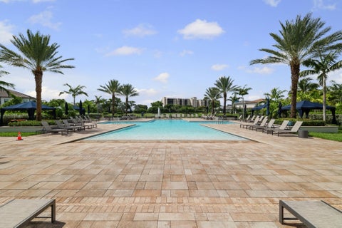 Tiny photo for 4488 Appleton Circle E, Oakland Park, FL 33309 (MLS # B26077311)