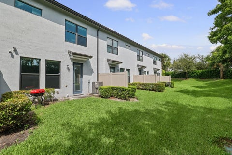 Tiny photo for 4488 Appleton Circle E, Oakland Park, FL 33309 (MLS # B26077311)