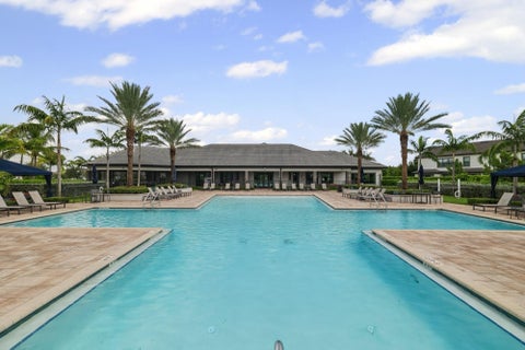 Tiny photo for 4488 Appleton Circle E, Oakland Park, FL 33309 (MLS # B26077311)