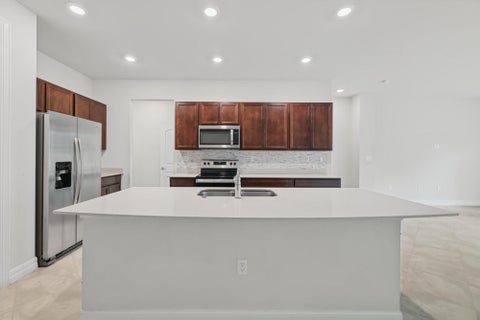 Tiny photo for 4488 Appleton Circle E, Oakland Park, FL 33309 (MLS # B26077311)