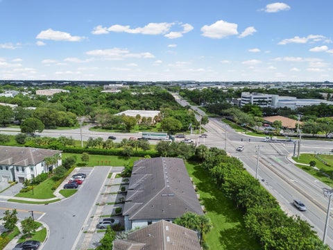 Tiny photo for 4488 Appleton Circle E, Oakland Park, FL 33309 (MLS # B26077311)