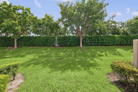 Tiny photo for 4488 Appleton Circle E, Oakland Park, FL 33309 (MLS # B26077311)
