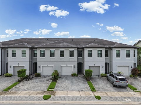 Tiny photo for 4488 Appleton Circle E, Oakland Park, FL 33309 (MLS # B26077311)