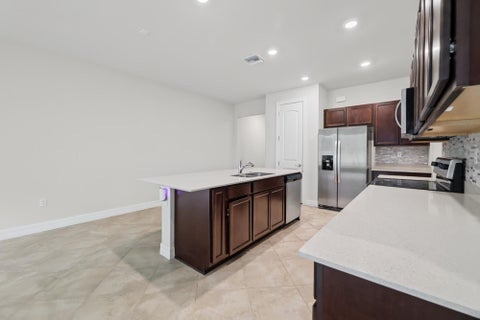 Tiny photo for 4488 Appleton Circle E, Oakland Park, FL 33309 (MLS # B26077311)