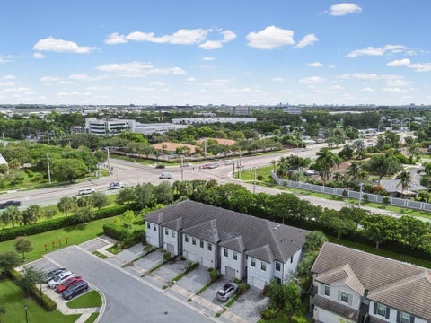 Tiny photo for 4488 Appleton Circle E, Oakland Park, FL 33309 (MLS # B26077311)