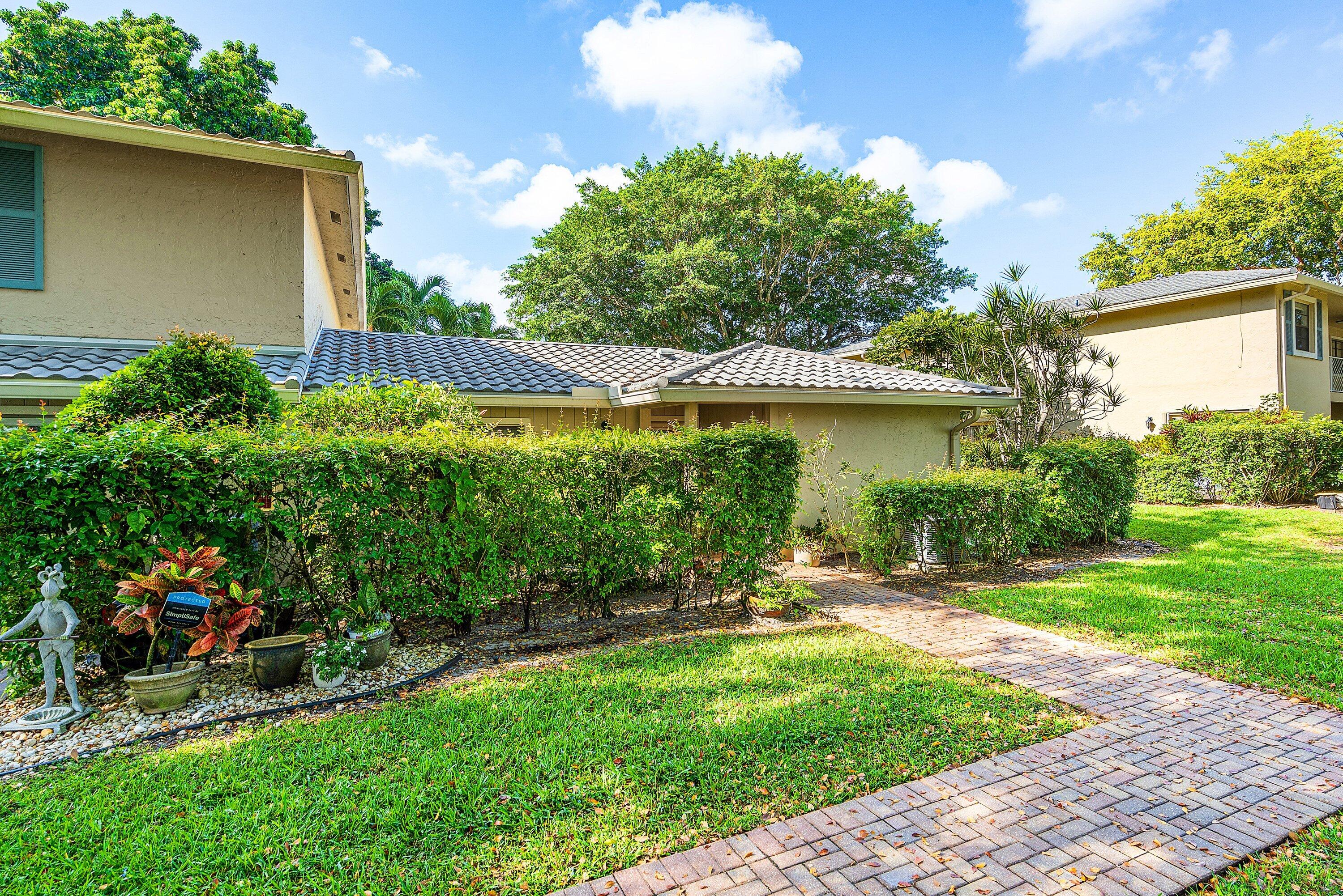 WESTGATE AT HUNTERS RUN CONDO - Residential