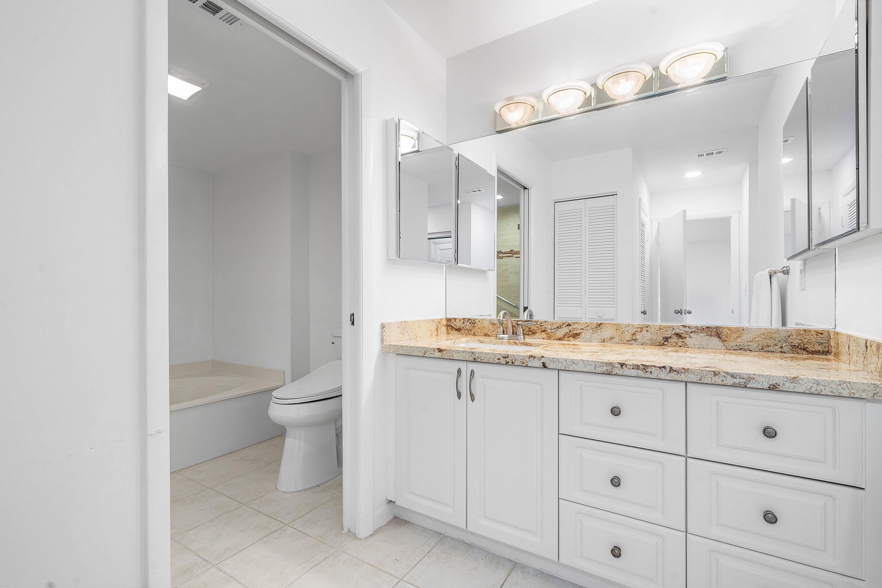 WESTGATE AT HUNTERS RUN CONDO - Residential