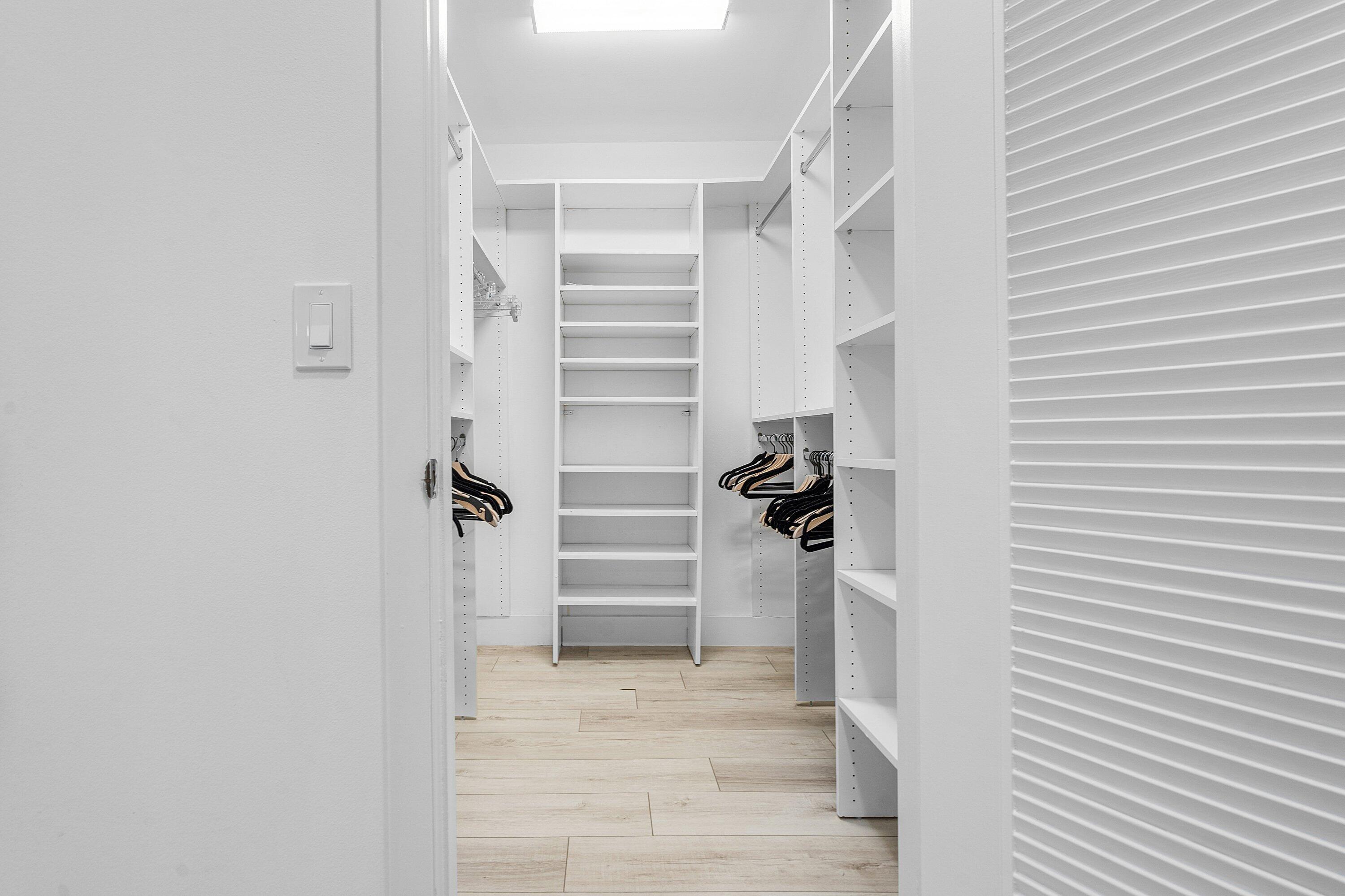 WESTGATE AT HUNTERS RUN CONDO - Residential