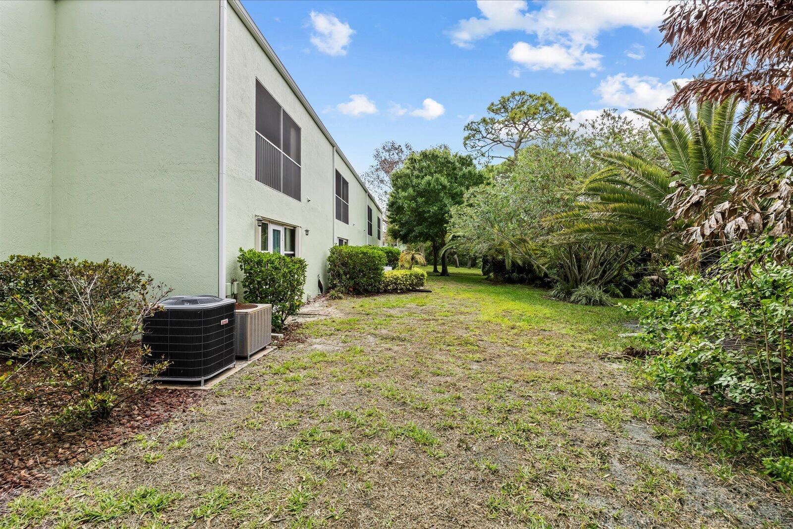 MEADOWS AT PORT ST LUCIE BUILDINGS L/M - Residential
