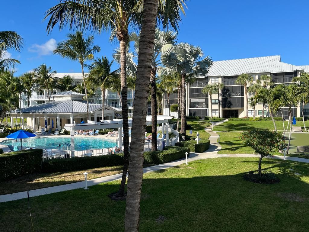 Photo of 925 Bay Colony Drive S, Juno Beach, FL 33408 (MLS # R11153140)