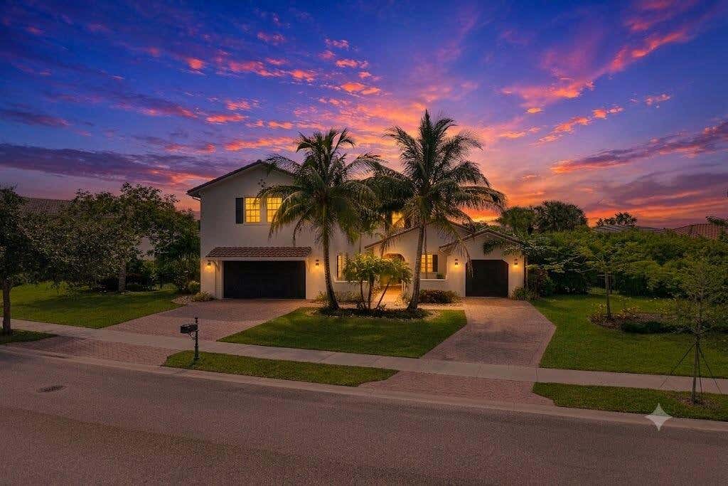 Photo of 8050 NW 121ST Drive, Parkland, FL 33076 (MLS # B26058108)