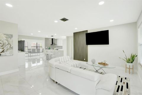400 NW 20th St Wilton Manors FL 33311